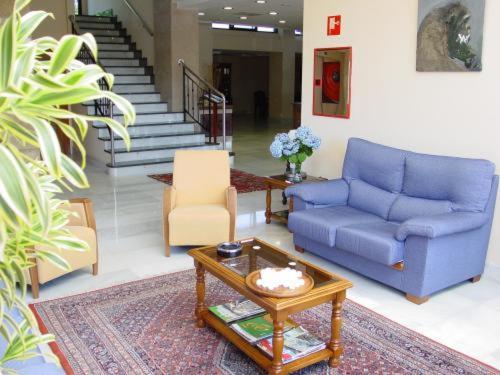 Hotel Cristina Noreña エクステリア 写真